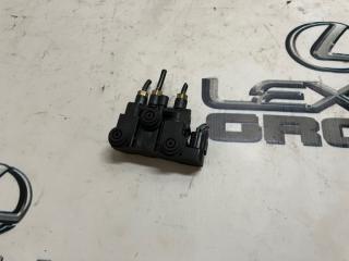 Клапан пневмоподвески передний Land Rover Range Rover Velar 2019