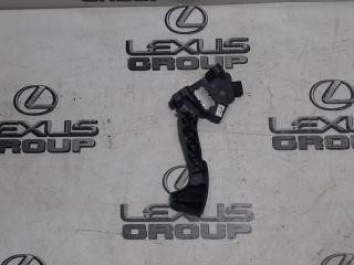 Педаль газа Lexus NX300h 2021