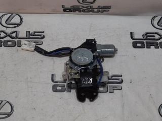 Замок крышки багажника задний Lexus RX400h 2007