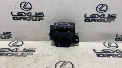 Кнопка передний Lexus NX300h 2020