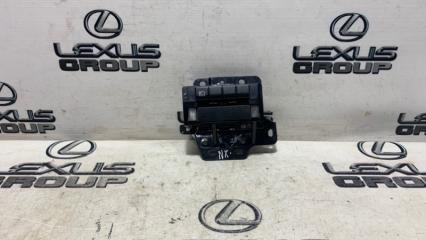 Кнопка передний Lexus NX300h 2020
