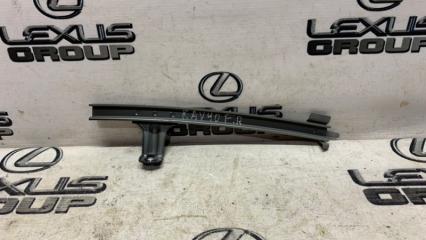 Направляющая стекла передняя правая Toyota RAV4 2017