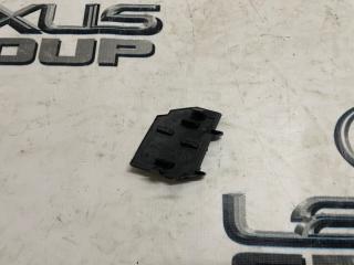 Заглушка бампера передняя левая Lexus RX300 2017