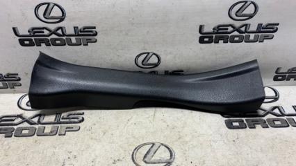 Накладка на порог задняя правая Toyota RAV4 2019