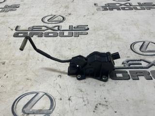 Педаль газа Lexus LS460 2008