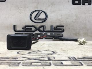 Кнопка крышки багажника задняя Lexus RX400h 2007