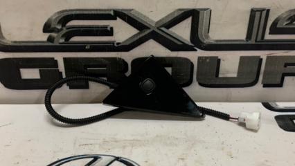 Кнопка крышки багажника левая Toyota Land Cruiser Prado 2020