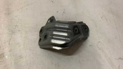 Кронштейн крыла передний правый Lexus RX450h 2020