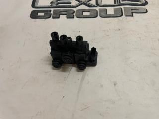 Клапан пневмоподвески передний Land Rover Range Rover Sport 2020