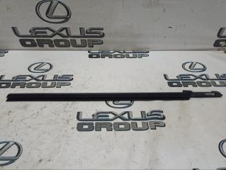 Уплотнитель стекла передний левый Lexus NX300h 2020 контрактная Уплотнитель стекла передний левый Lexus NX300h 2020