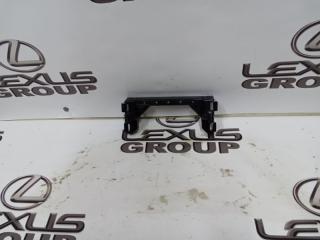 Запчасть кронштейн передний Lexus NX300h 2021