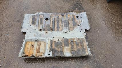 Пол багажника задний Lexus RX450h 2020