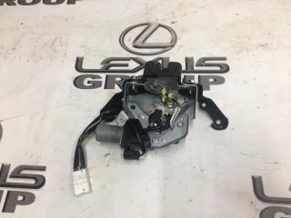 Замок крышки багажника задний Lexus RX300 2018
