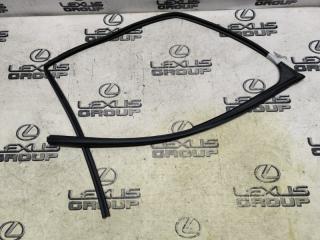 Уплотнитель стекла передний правый Lexus ES300h 2020 контрактная Уплотнитель стекла передний правый Lexus ES300h 2020