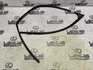 Уплотнитель стекла передний правый Lexus ES300h 2021 контрактная Уплотнитель стекла передний правый Lexus ES300h 2021