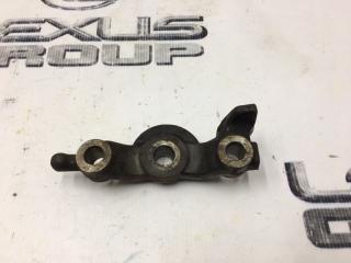 Кронштейн передний правый Toyota Land Cruiser Prado 2020