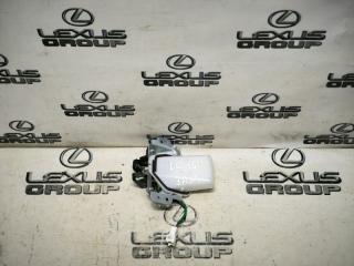 Замок крышки багажника задний Toyota Land Cruiser Prado 2020
