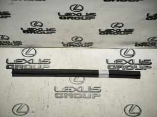 Уплотнительная резинка двери задняя левая Lexus ES300h 2021