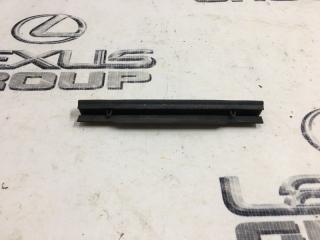 Уплотнитель крыла передний левый RX400h 2006 MHU38 3MZFE