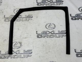 Уплотнитель стекла задний правый JAGUAR E-PACE 2020