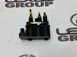 Клапан пневмоподвески передний Land Rover Range Rover Velar 2018