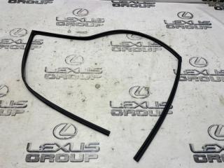 Уплотнитель стекла передний правый Toyota Land Cruiser Prado 2020 контрактная Уплотнитель стекла передний правый Toyota Land Cruiser Prado 2020