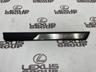 Накладка на порог передняя правая Lexus ES300h 2020