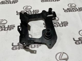 Кронштейн интеркулера Land Rover Range Rover Velar 2018