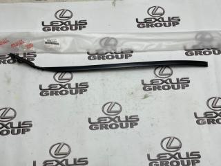 Молдинг лобового стекла передний левый Lexus IS250 2007