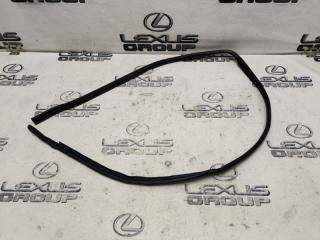 Уплотнитель проема двери передний левый Toyota Land Cruiser Prado 2019