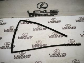 Уплотнительная резинка двери задняя левая Lexus RX400h 2008