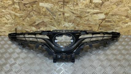 Решетка радиатора передняя Toyota Camry 2019
