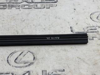 Уплотнитель стекла передний правый RAV4 2020 AXAH52 A25AFXS