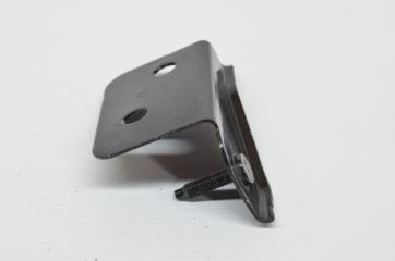 Кронштейн передний правый Range Rover Velar 2018 L560 30DDTX