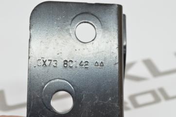 Кронштейн передний правый Range Rover Velar 2018 L560 30DDTX