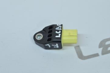 Фото запчасти датчик удара передний Toyota Land Cruiser Prado 2020 контрактная запчасть Запчасть датчик удара передний Toyota Land Cruiser Prado 2020