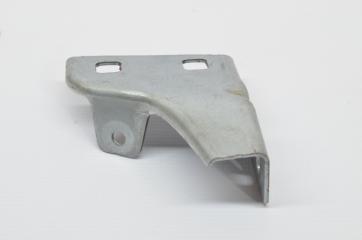 Кронштейн правый Range Rover Velar 2019 L560 AJ200P