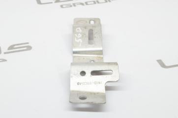 Кронштейн задний левый Range Rover Velar 2018 L560 AJ200P