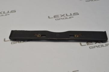Панель крепления номерного знака передний Lexus RX400h 2007