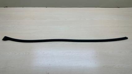 Уплотнительная резинка двери передняя правая BMW 5 - Series 2017