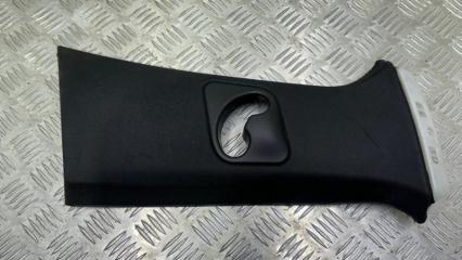 Обшивка стойки правая BMW X6 2017