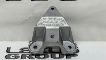 Кронштейн кузова передний BMW X6 2011