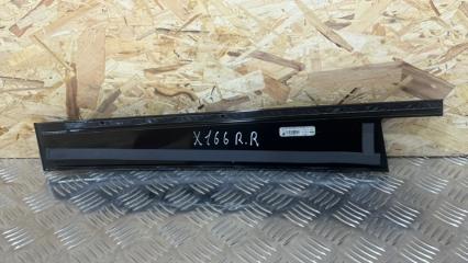 Молдинг на дверь задний правый GLS - Class 2018 X166 OM642