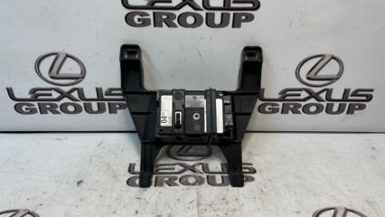 Фото запчасти датчик мертвых зон задний Mercedes-Benz GLS - Class 2018 контрактная запчасть Запчасть датчик мертвых зон задний Mercedes-Benz GLS - Class 2018