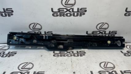 Кронштейн правый BMW 5 - Series 2017