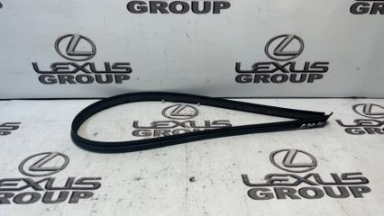 Запчасть уплотнительная резинка двери передняя левая BMW 5 - Series 2017