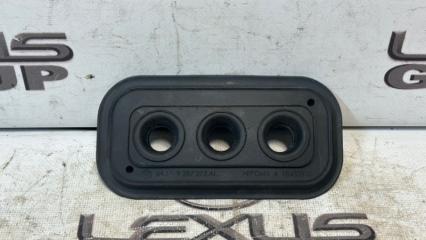 Уплотнительная резинка передняя X6 2017 F16 N57D30A