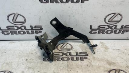 Кронштейн крыла передний правый BMW 5 - Series 2017