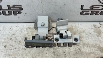 Петля двери задняя правая BMW X6 2017