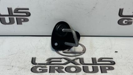 Запчасть крюк замка капота передний BMW 5 - Series 2017